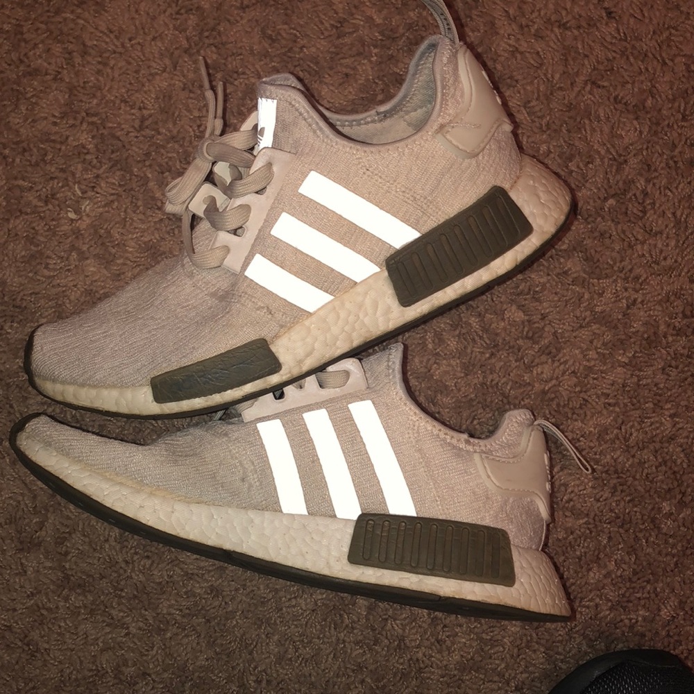 Adidas amd . Size 9 in Mens!